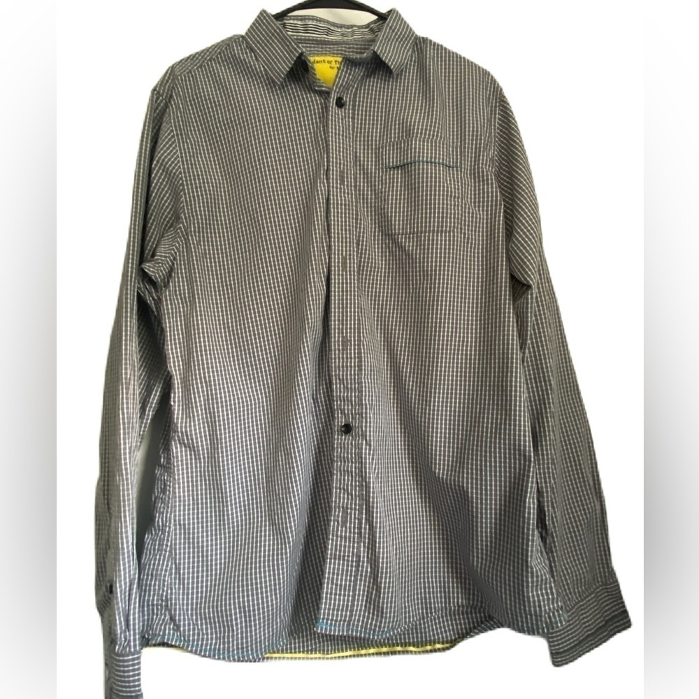 Descendant of Thief Long Sleeve Casual Button Down Shirt Sz: Large two tone cuff